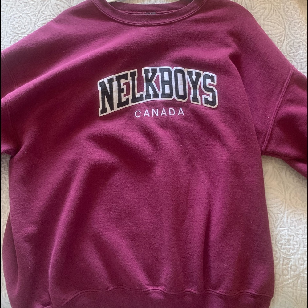 Nelk crewneck
